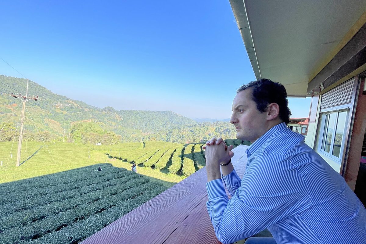 Premium Tee – Fünf Oolong-Sorten aus Thailand. Persönlich vor Ort ausgewählt, fair gehandelt – und in der Tasse ein spürbarer Unterschied.