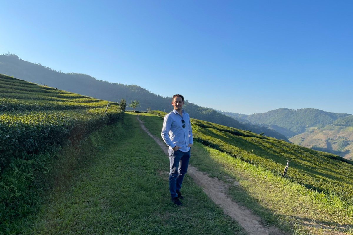 Premium Tee – Fünf Oolong-Sorten aus Thailand. Persönlich vor Ort ausgewählt, fair gehandelt – und in der Tasse ein spürbarer Unterschied.